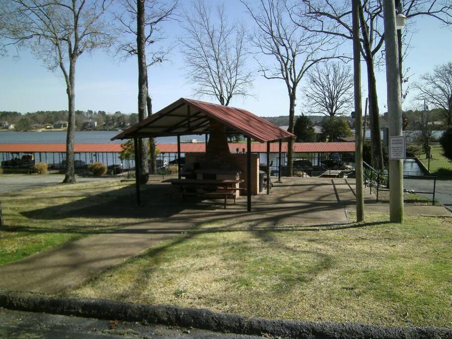 Lakefront 7 Min To Oaklawn & 10 Min To Downtown Str License #A22-0004 ホット・スプリングス エクステリア 写真